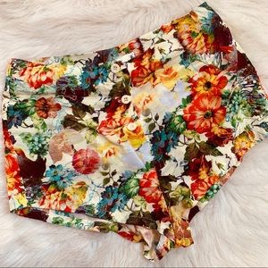 NWT Millau Tropical Short Shorts